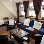 Hotel-restaurant Zur Krone Отель Loehnberg