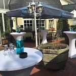 Hotel Hotel-restaurant Zur Krone Loehnberg