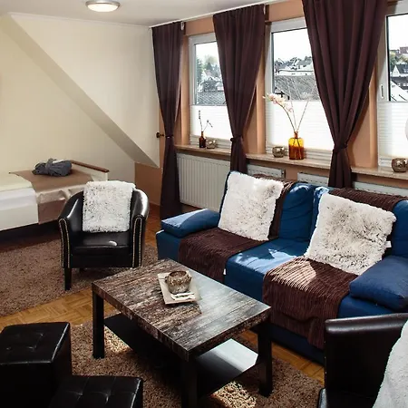 Hotel-restaurant Zur Krone ホテル Löhnberg