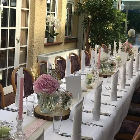 Hotell Hotel-restaurant Zur Krone Löhnberg