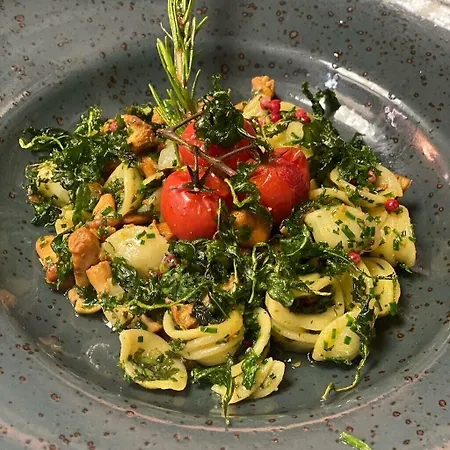 ホテル Hotel-restaurant Zur Krone 3*