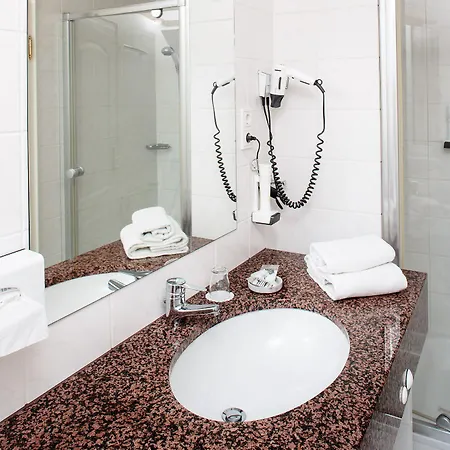 Hotel-restaurant Zur Krone ホテル 3*