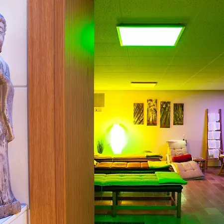 ホテル Hotel-restaurant Zur Krone 3*