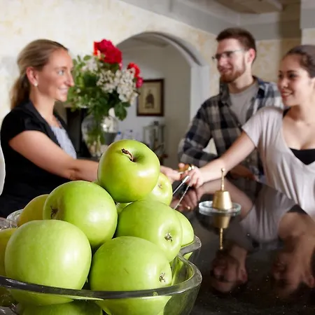 ホテル Hotel-restaurant Zur Krone 3*