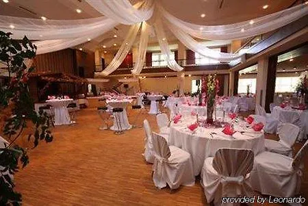 Hotel-restaurant Zur Krone ホテル Löhnberg